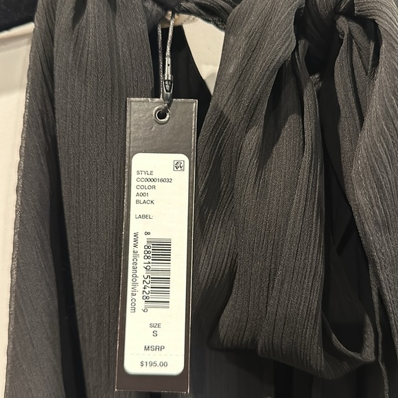 Alice and Olivia Maris Halter Neck Top - Size Small - NWT!! - Picture 3 of 4